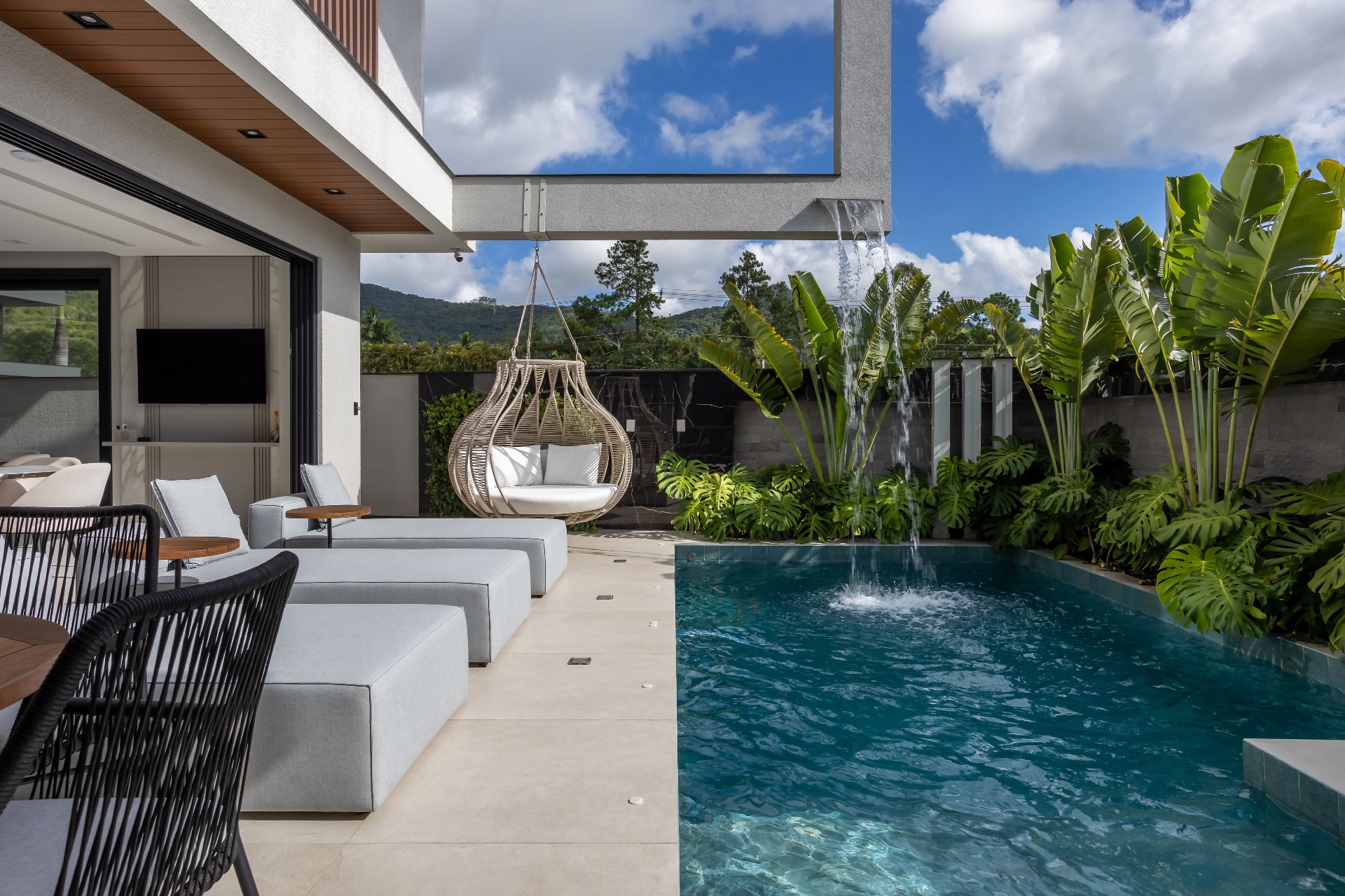 Projeto de casa contemporânea em Itajaí